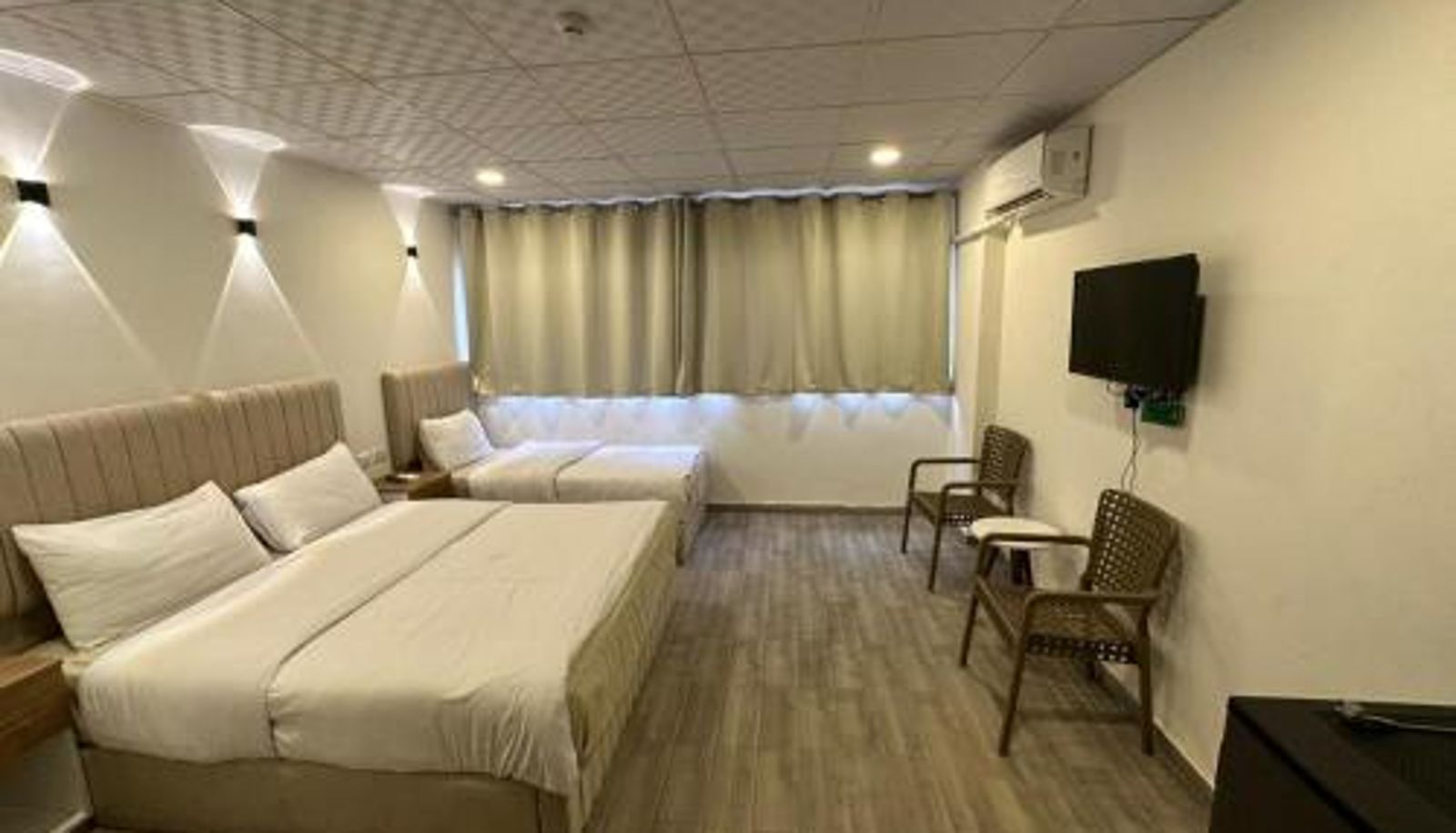 Info - Egy Days Hotel