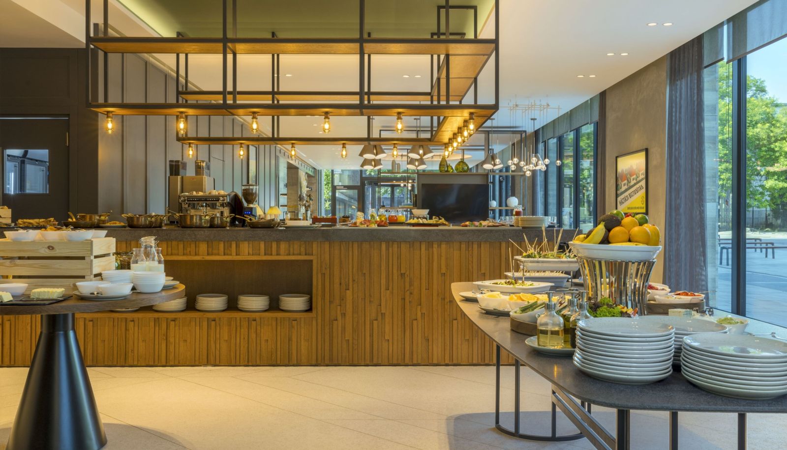Restaurant - Four Points by Sheraton Budapest Danube