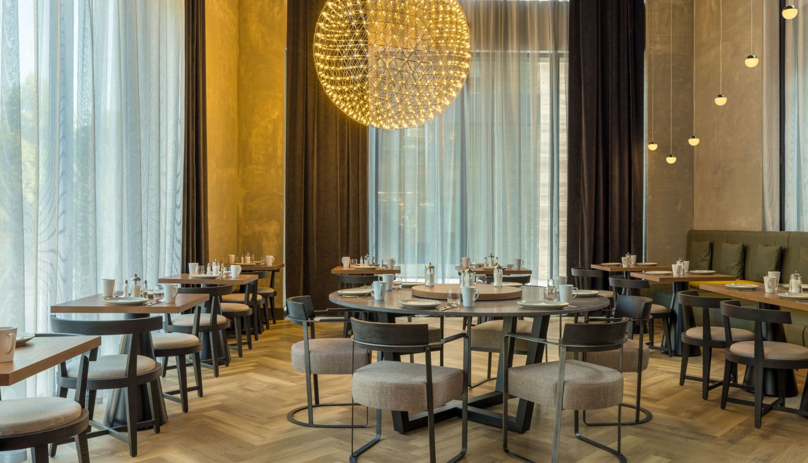 Restaurant - Four Points by Sheraton Budapest Danube