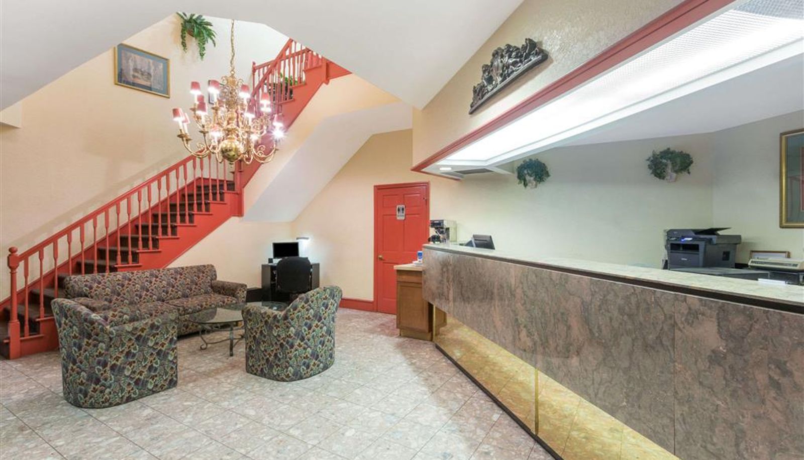 Hall - Days Inn by Wyndham Savannah Airport