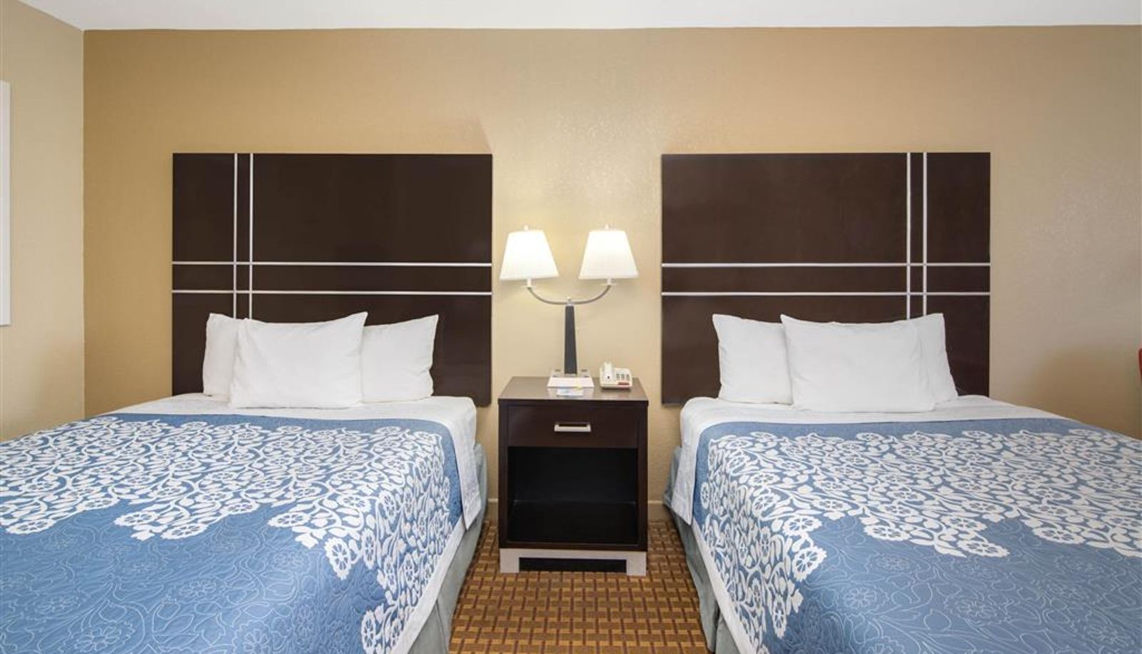 Room - Days Inn by Wyndham Thomaston