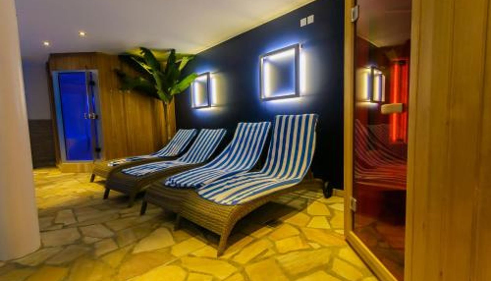 Info - Hotel Pracha