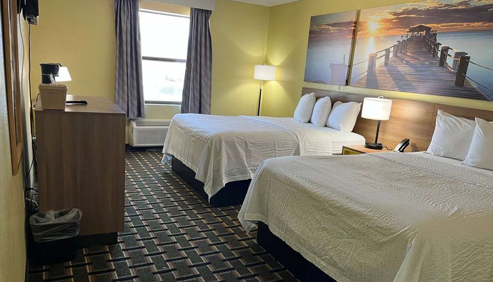 Chambre - Days Inn by Wyndham Park City Kansas