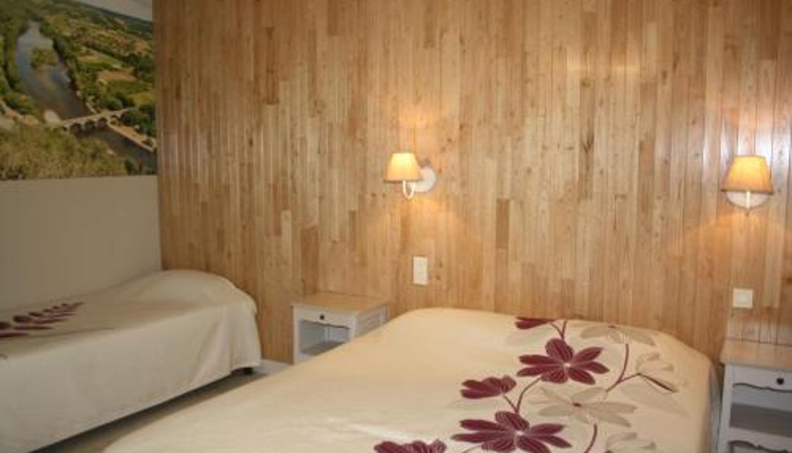 Camera - Hôtel-Restaurant Le Rouffillac
