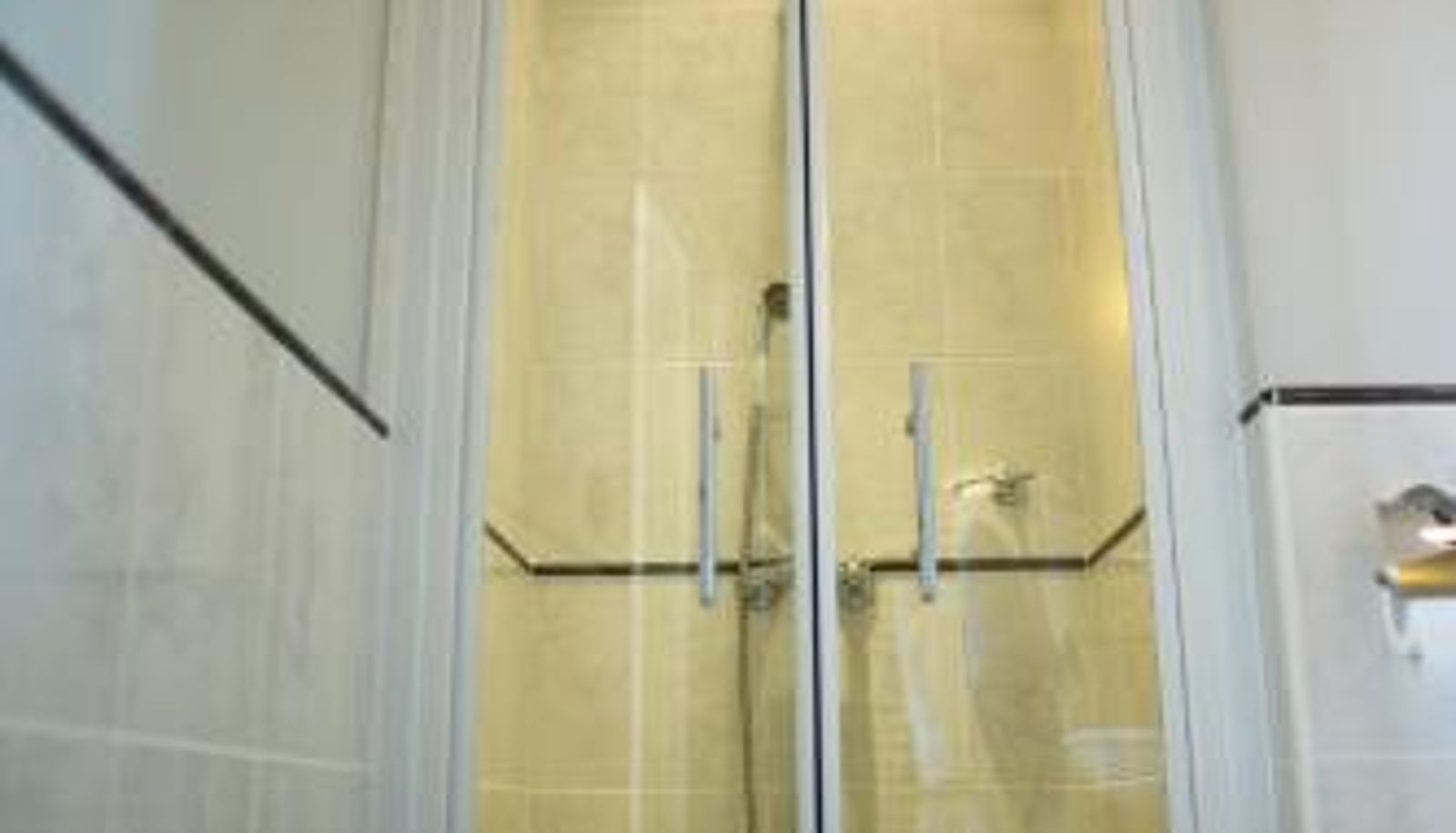 Bathroom - Hostellerie du Coq d'Or