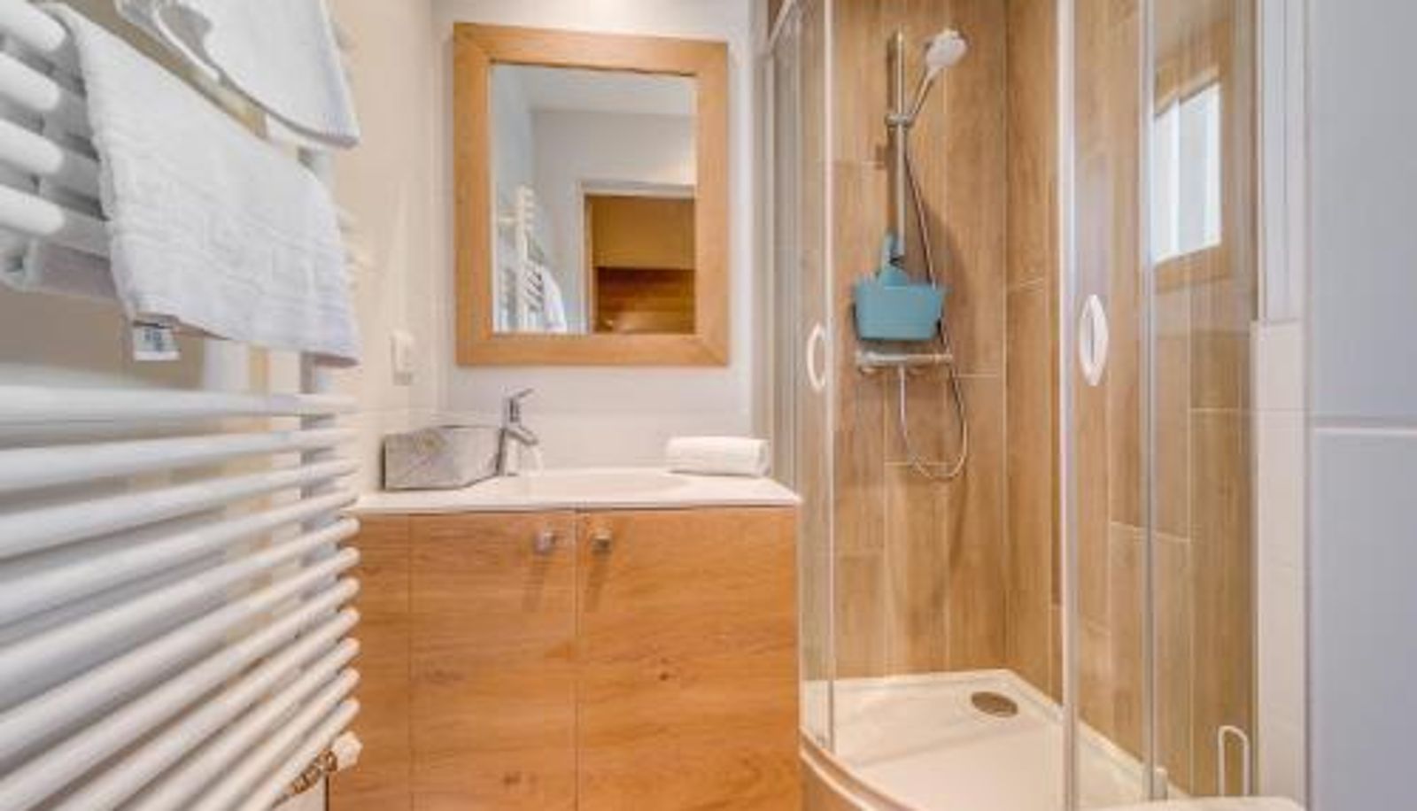 Info - vue époustouflante MAE-3431 Résidence Tour Du Lac - Appartement 3 entièrement rénové