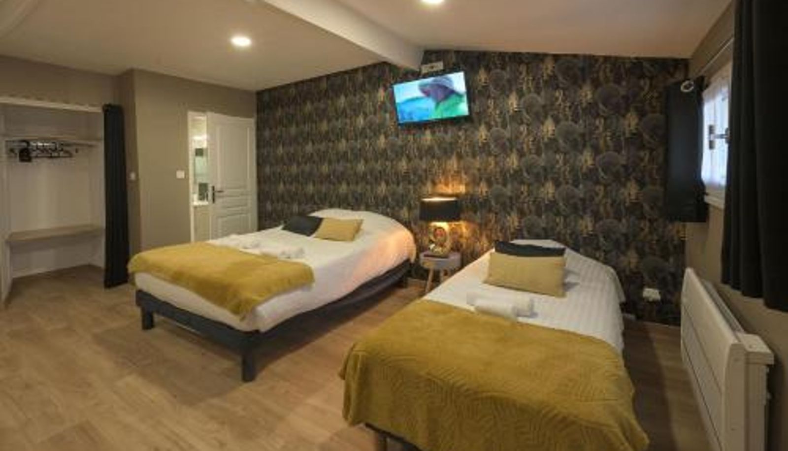 Chambre Familiale - Hotel De La Croisée