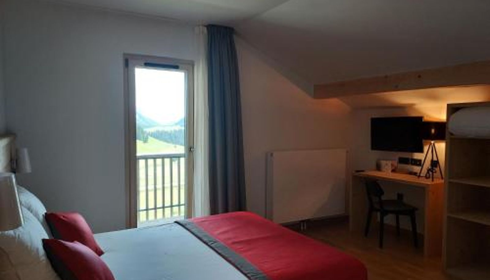 Info - AUBERGE DES GLIERES Plateau des Glières