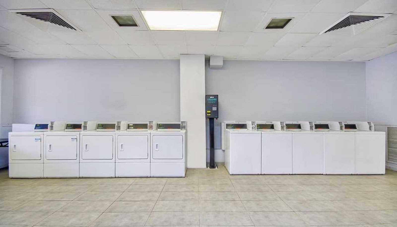 Interior view - TX Studio 6 Rosenberg