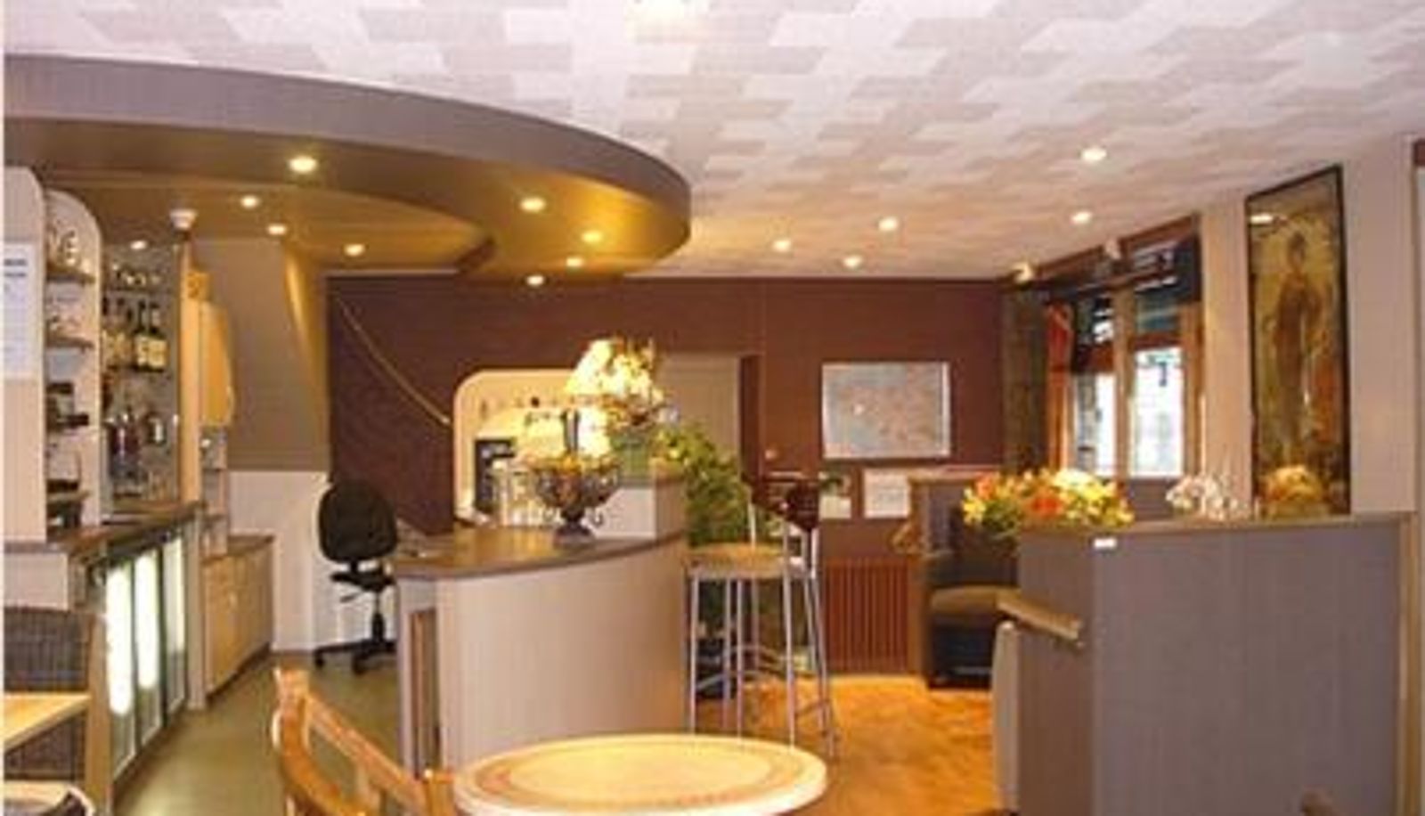 Breakfast room within the restaurant - La Grande Fontaine