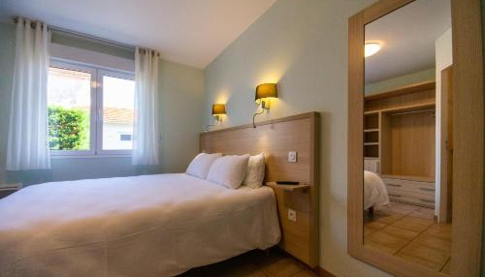 Room - Hôtel LES TERRASSES