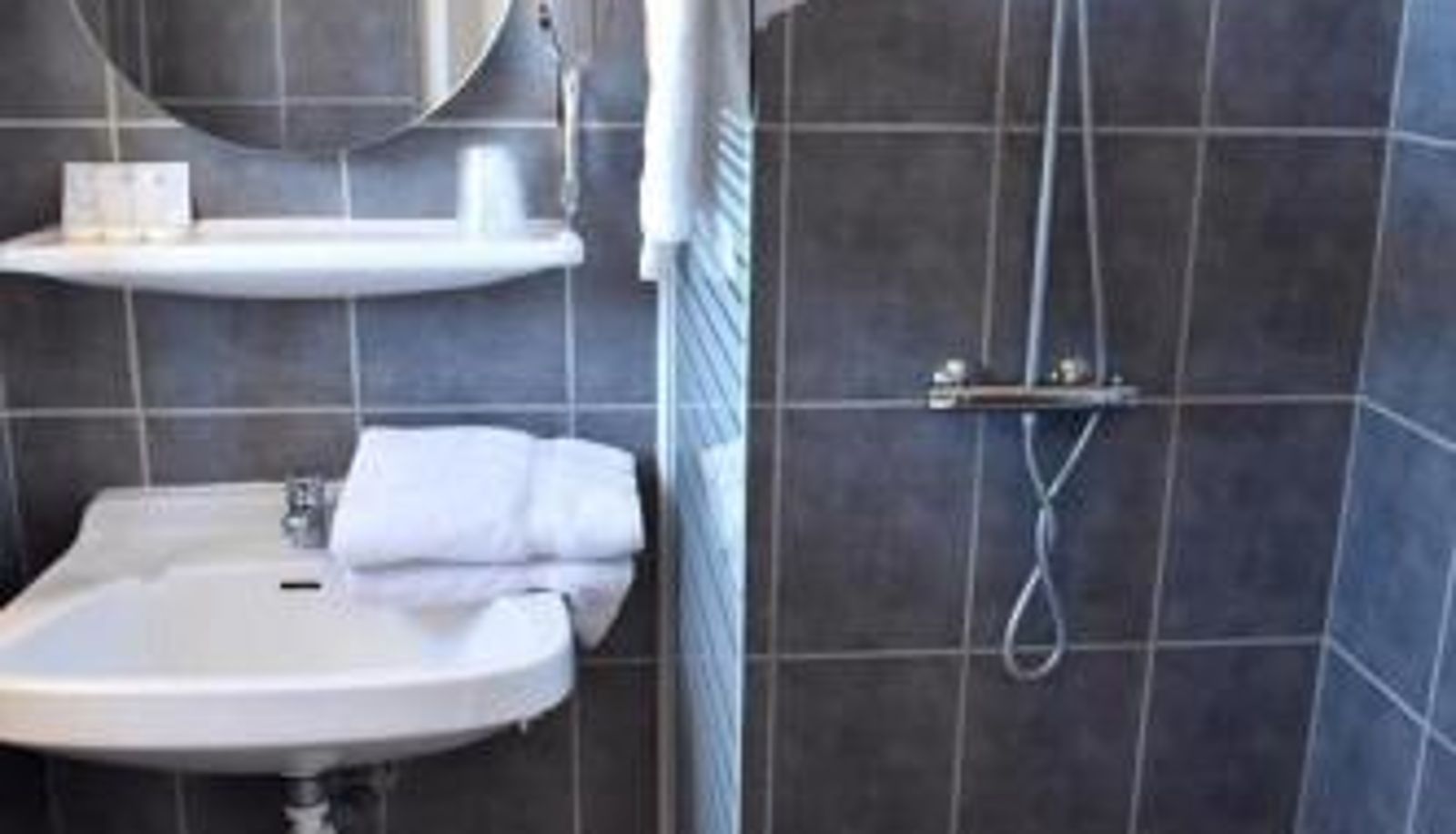 Badezimmer - Domaine de Lacave