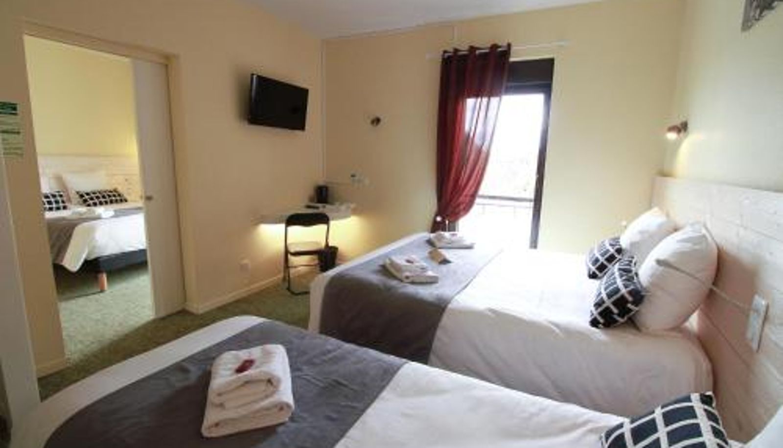 Chambre Familiale - Hôtel La Couronne