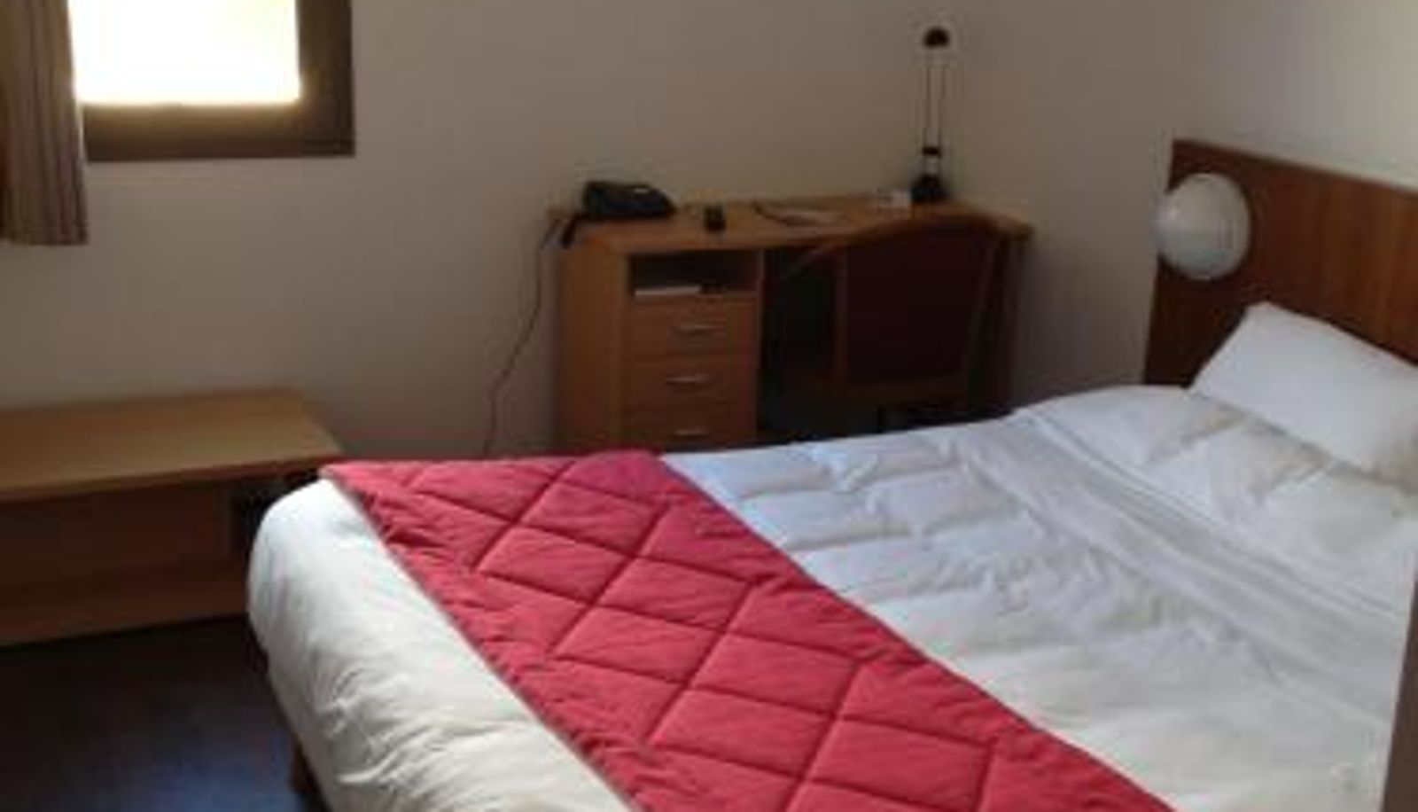 Kamer - Hôtel Le Saint Joseph