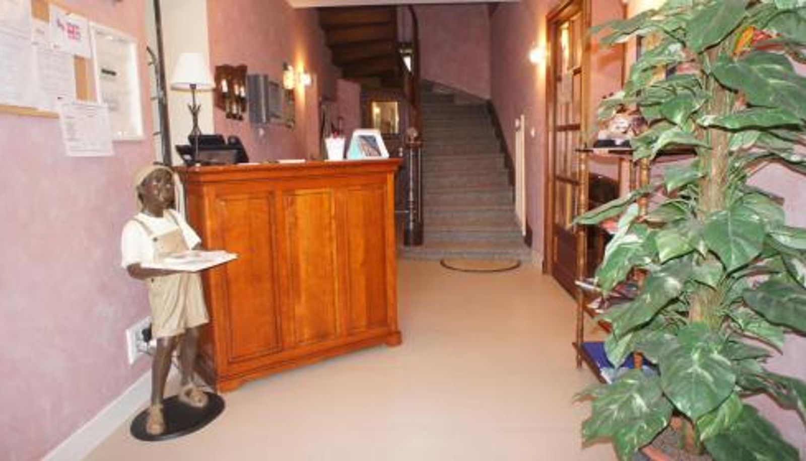 Rezeption - Auberge De Raulhac