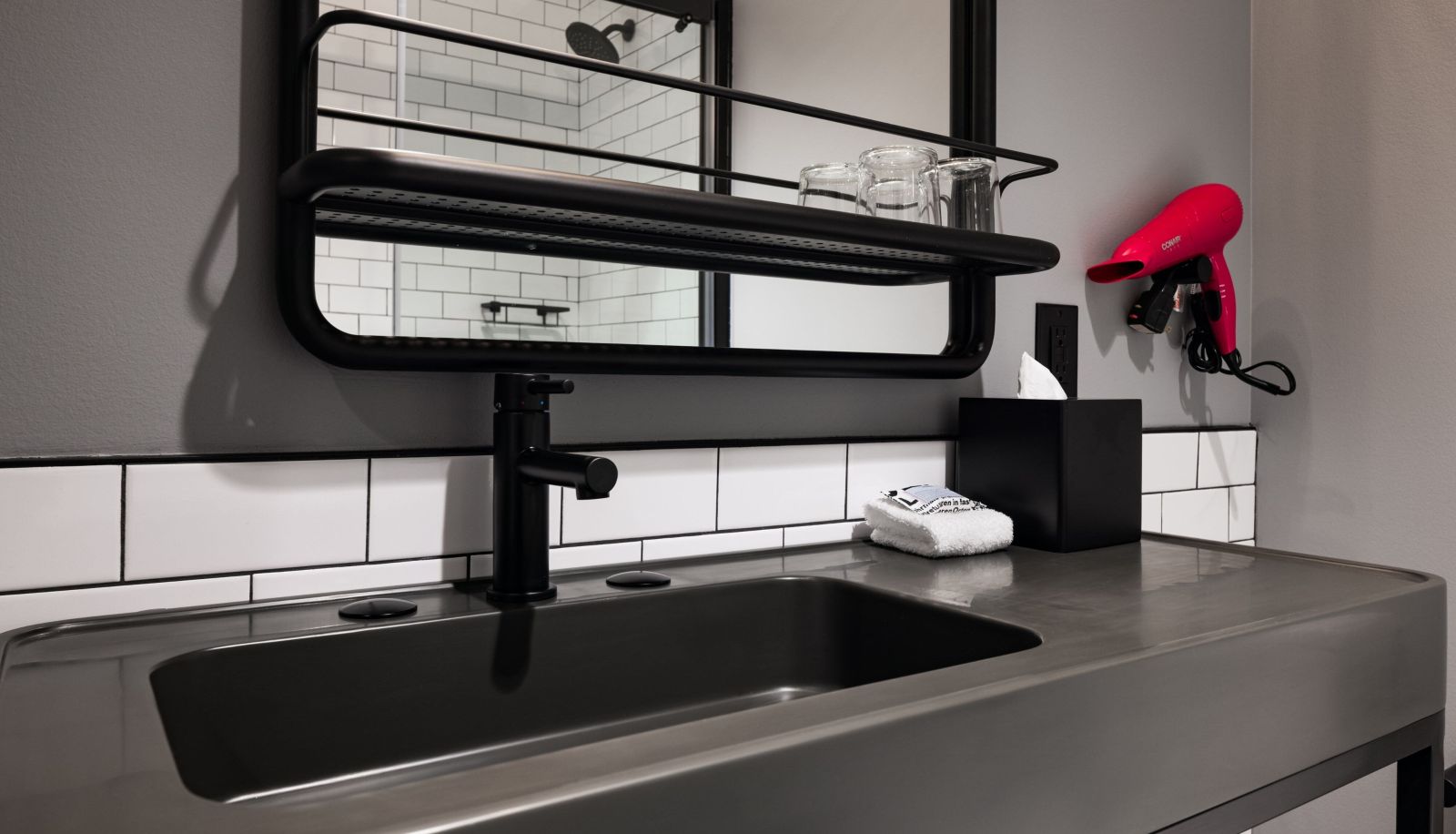 Zimmer - Moxy Omaha Downtown