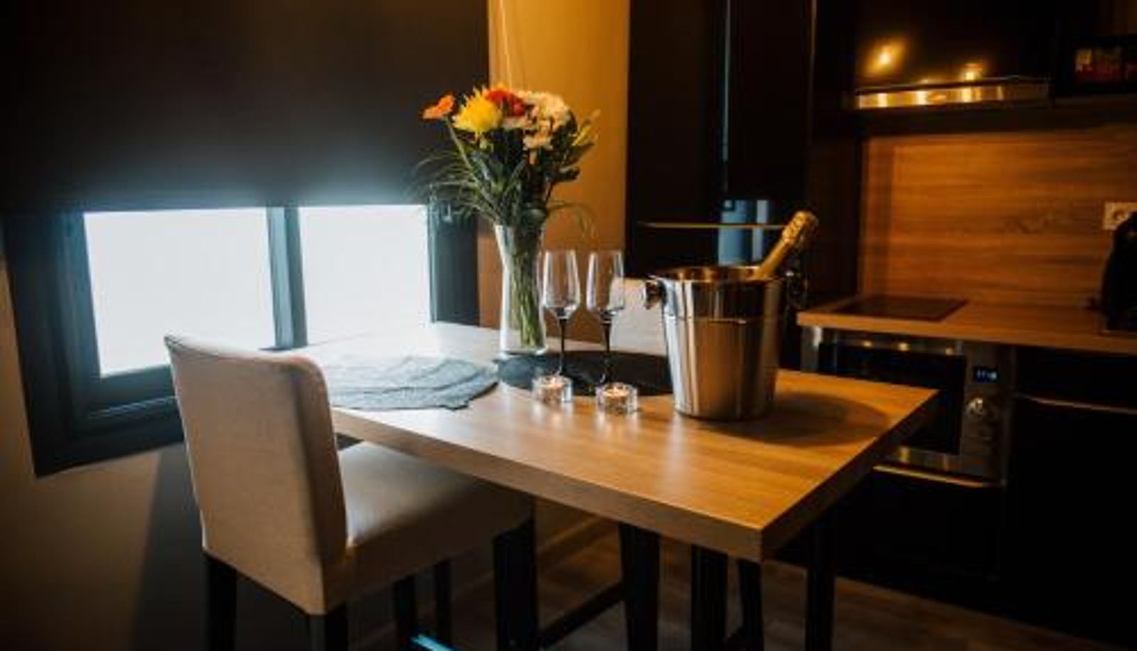 Suite - La Suite Romantique avec Jacuzzi au Cœur de Perpignan