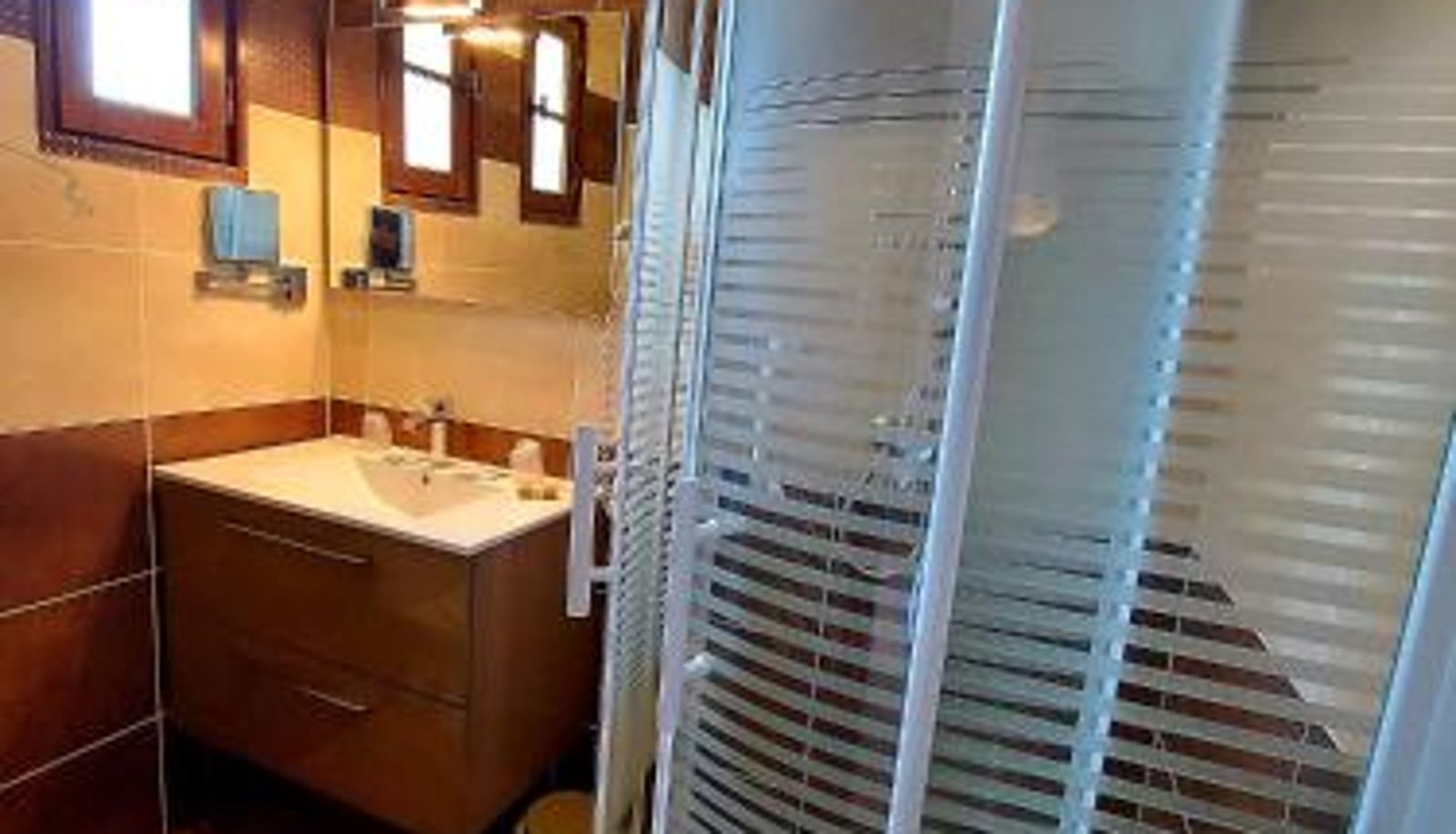 Salle de bain - Hôtel Les Hauts de Mourèze