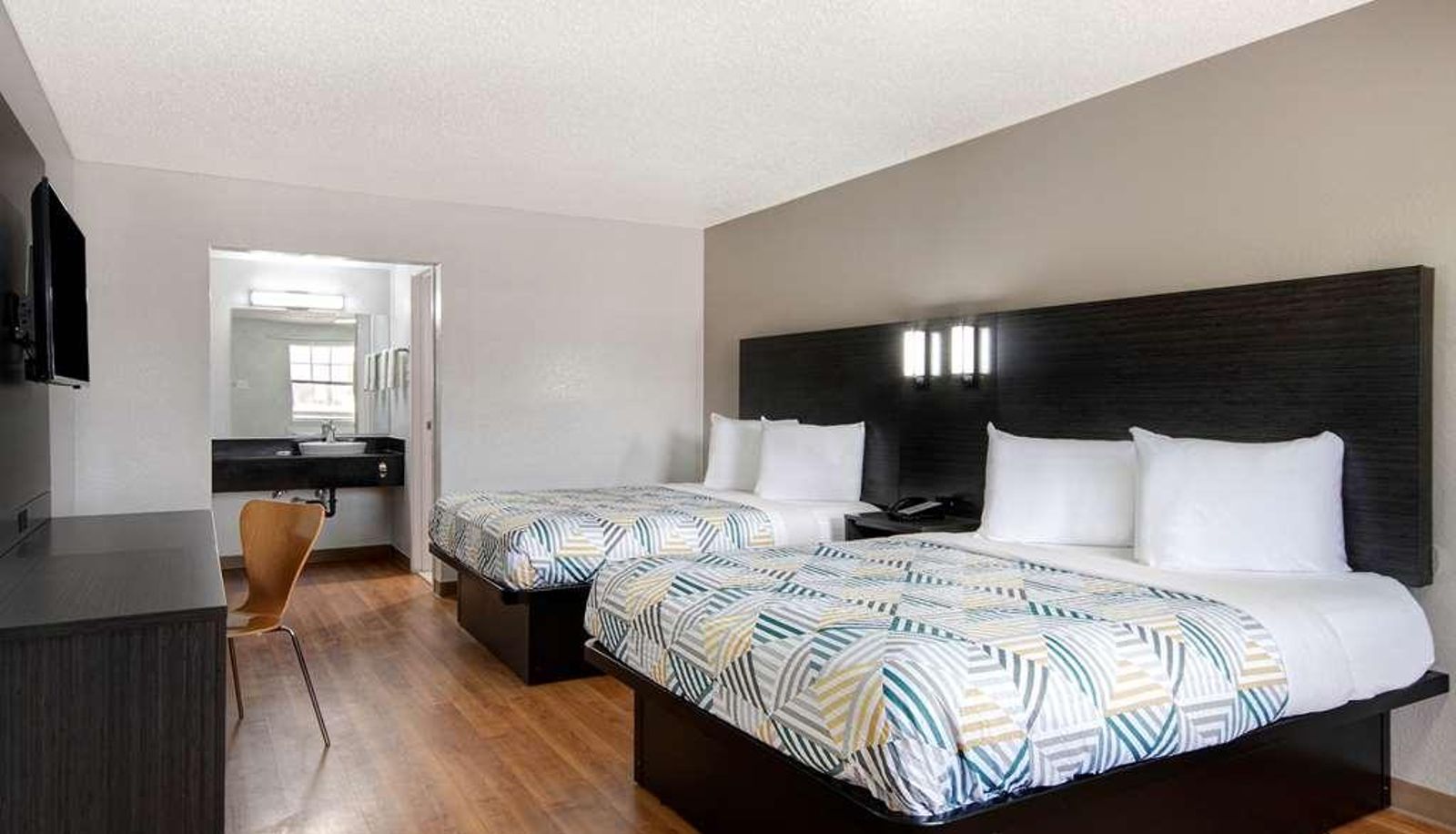 Quadruple room - TX-Northwest Medical Center Studio 6 San Antonio