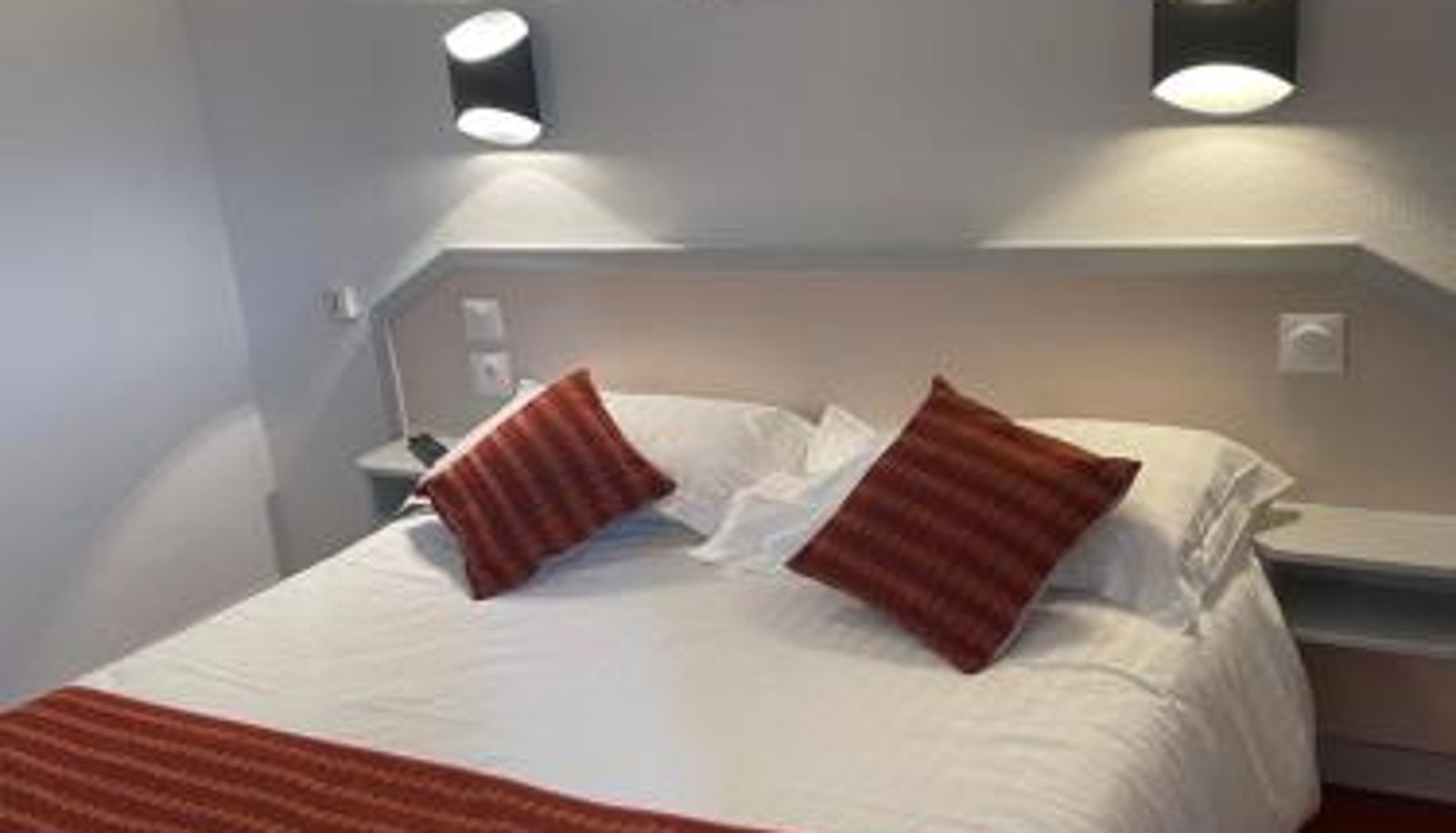 Standard room - Hôtel-Restaurant "Les Rochers"