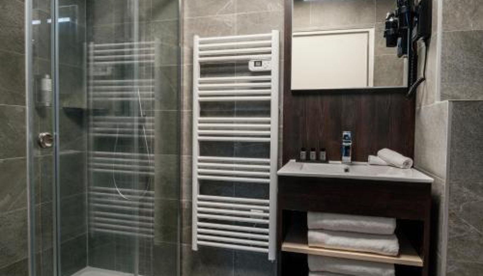 Badezimmer - Cottages de France CDG