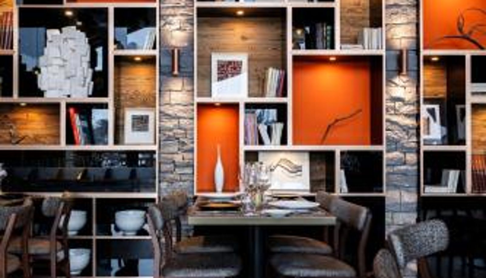 Frühstücksraum innerhalb des Restaurants - M Lodge & Spa