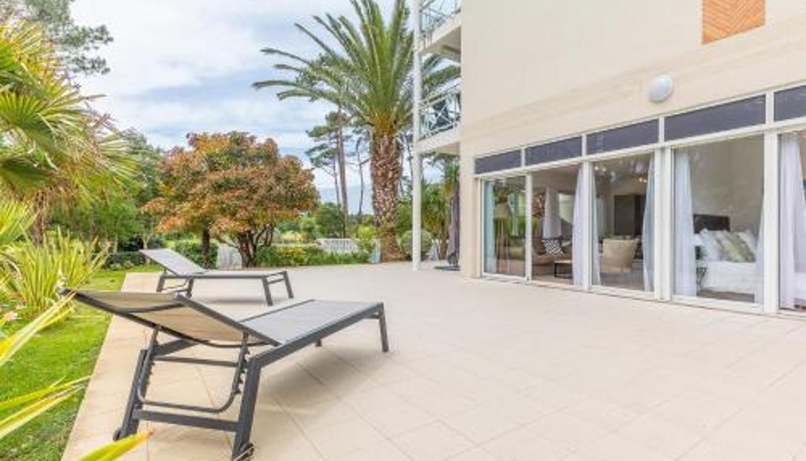 Apartment - Madame Vacances Les Palmiers du Golf Service Premium