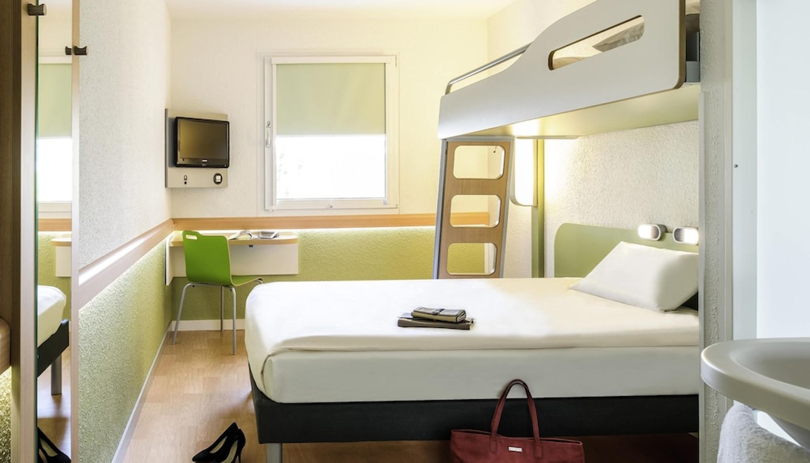 Budget room (single) - Ibis Budget Lons-Le-Saunier