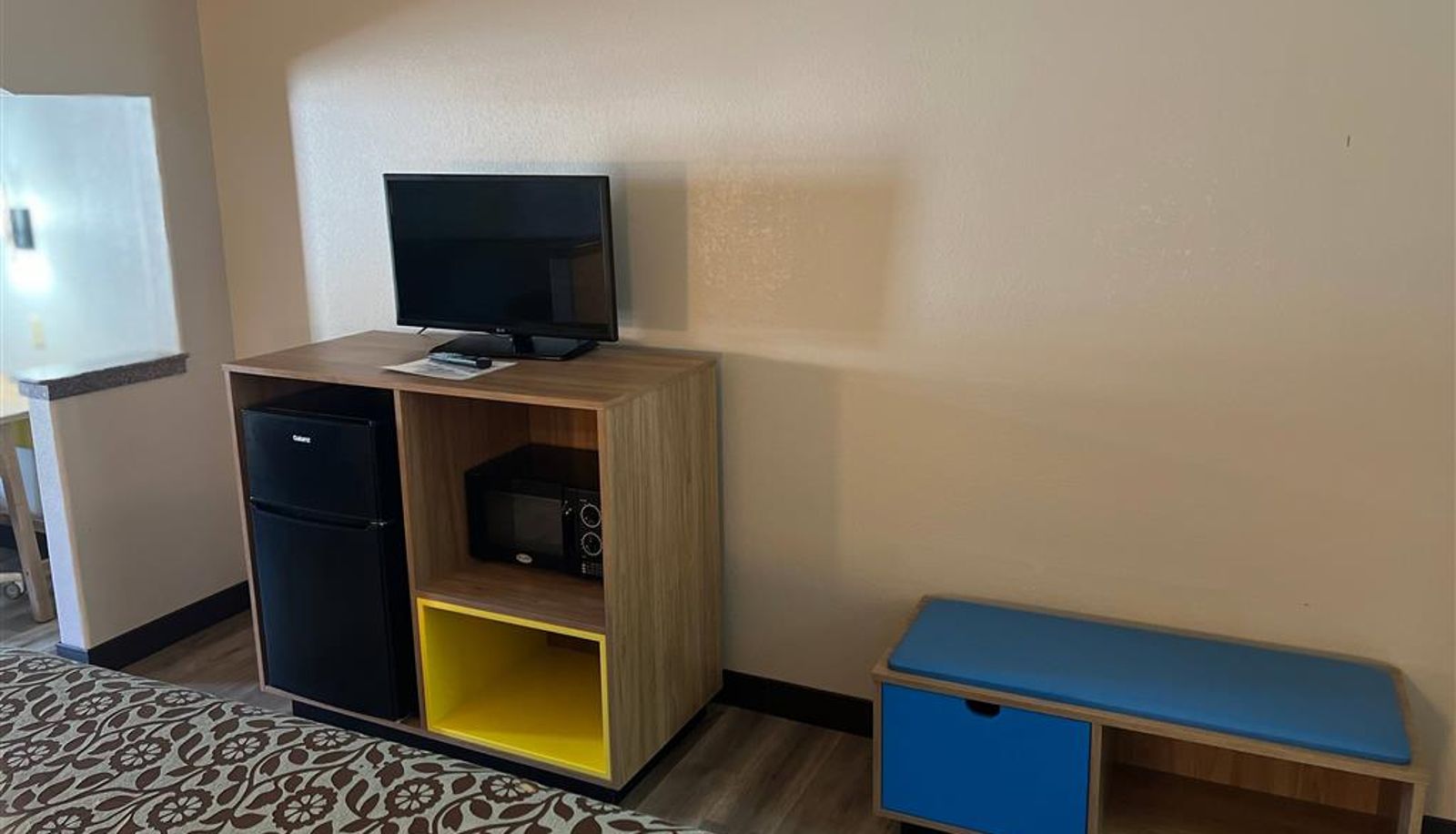 Zimmer - Days Inn & Suites by Wyndham Opelousas