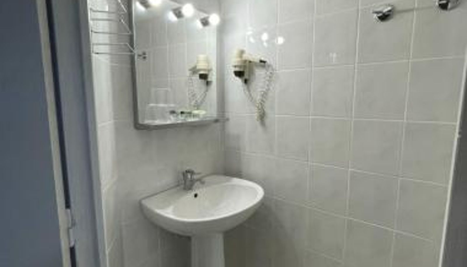 Salle de bain - Douce Demeure - Hôtel-Restaurant de Mortemart