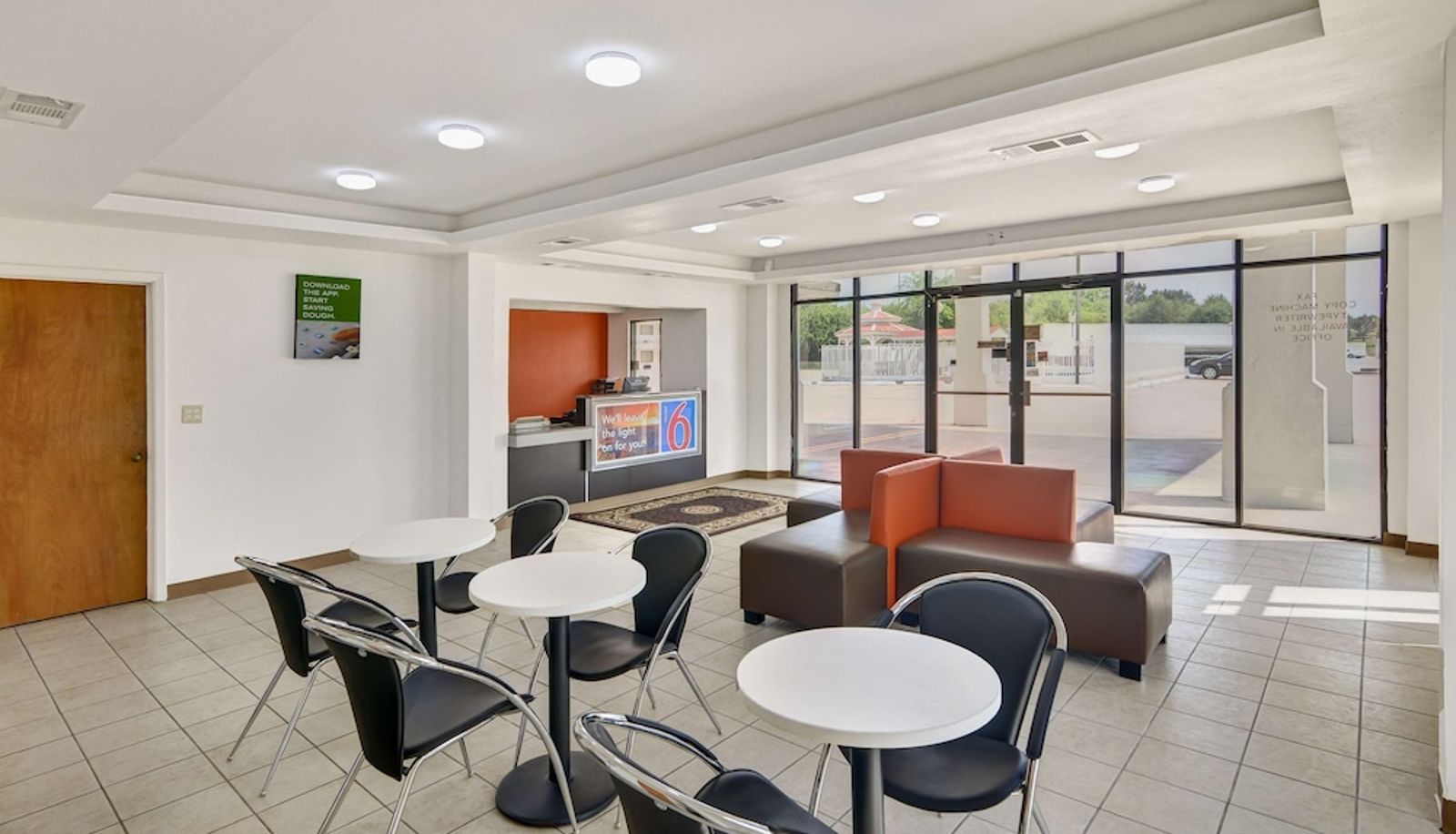 Hall - MOTEL 6 LINDALE