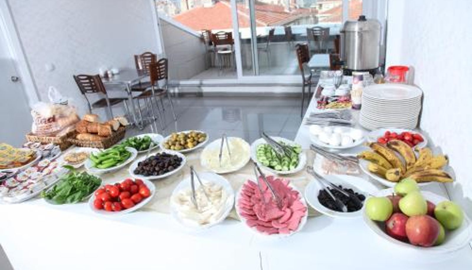 Ontbijtzaal in het restaurant - Çamlıca Tower Hotel