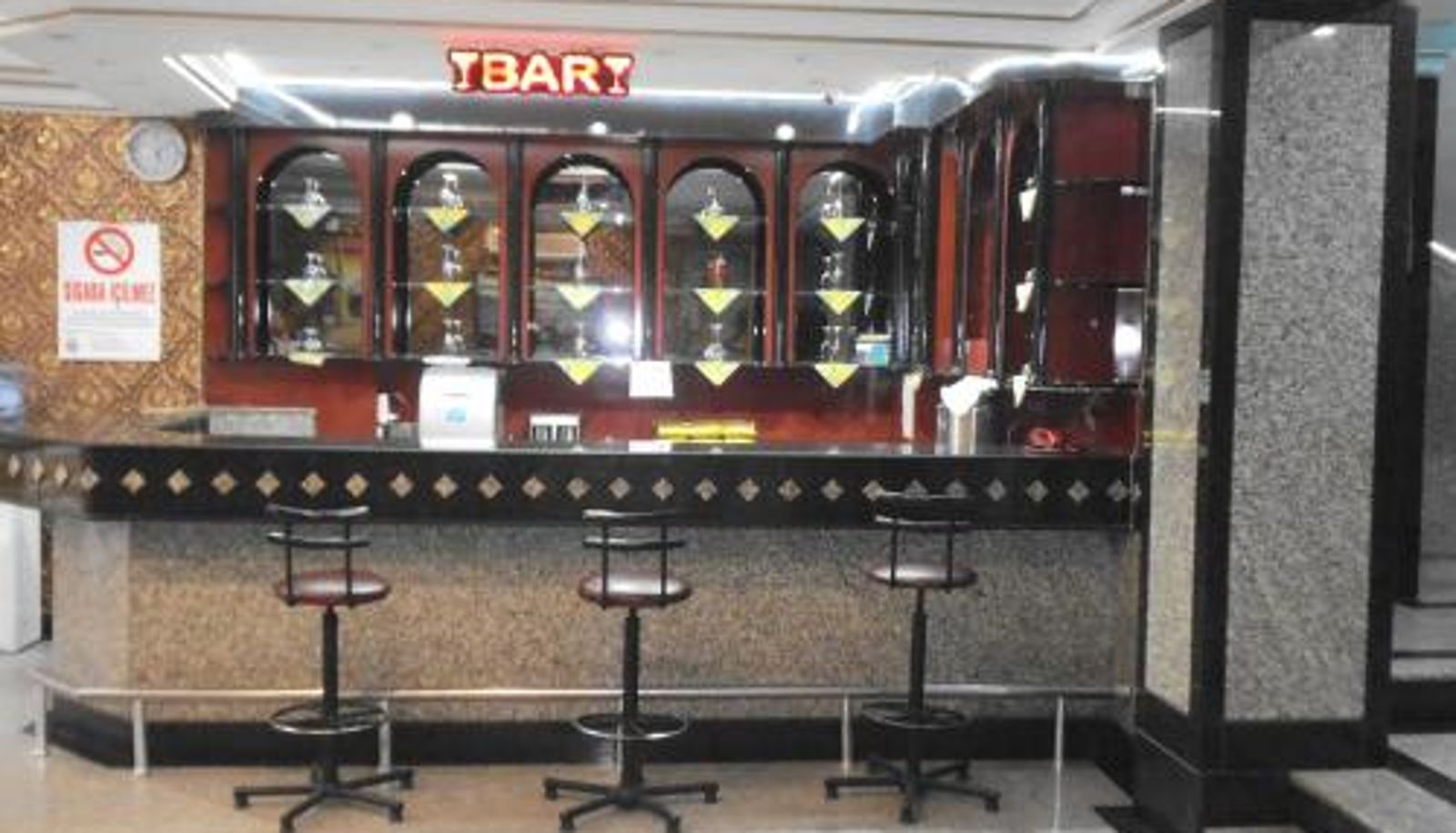 Bar - Grand Oral Hotel