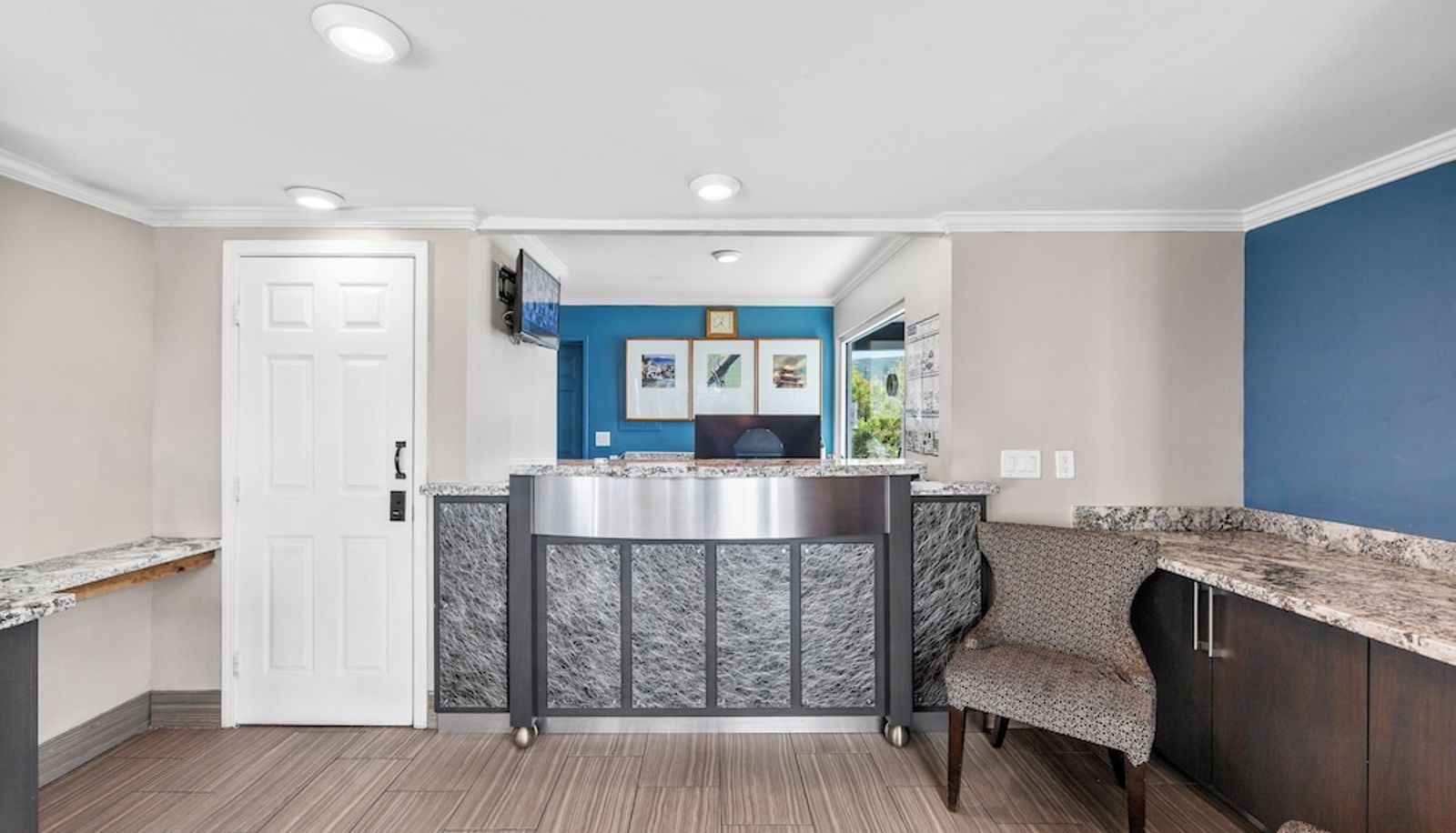 Rezeption - Executive Inn Hotel