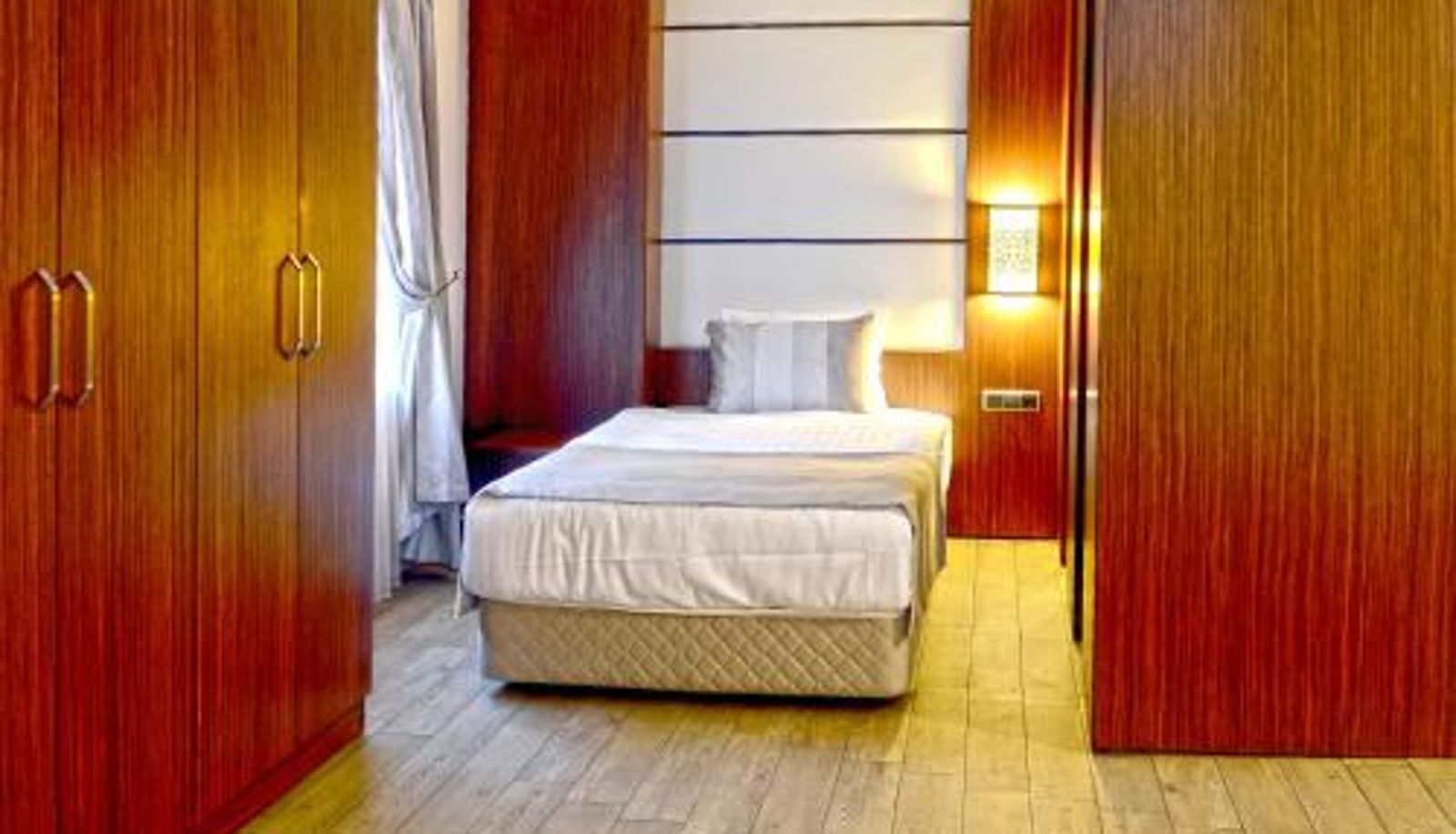 Info - Safa Royal Museum Hotel