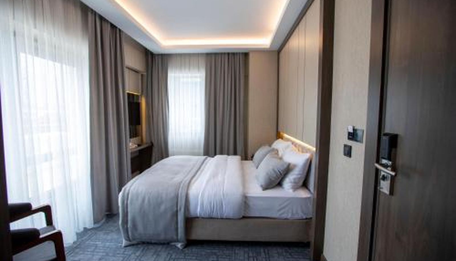 Info - THE GREEN HOTEL
