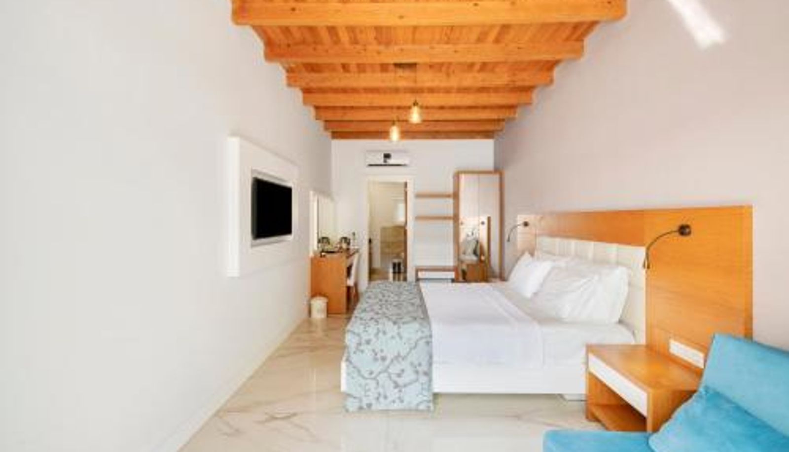 Info - Blanca Beach Hotel