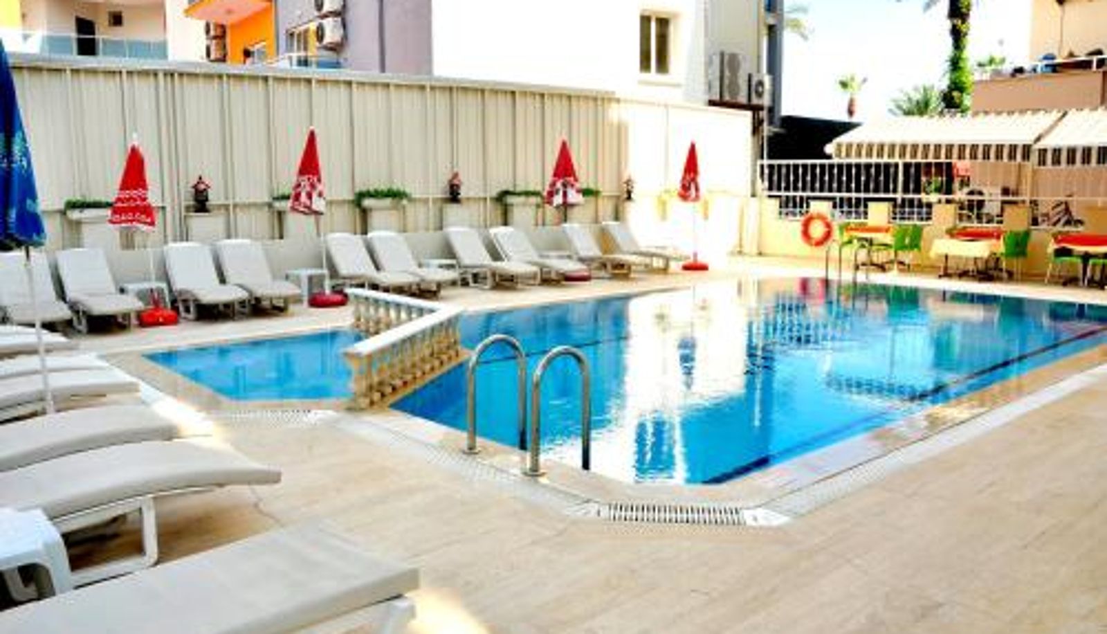 Pool - Magi Apart Hotel