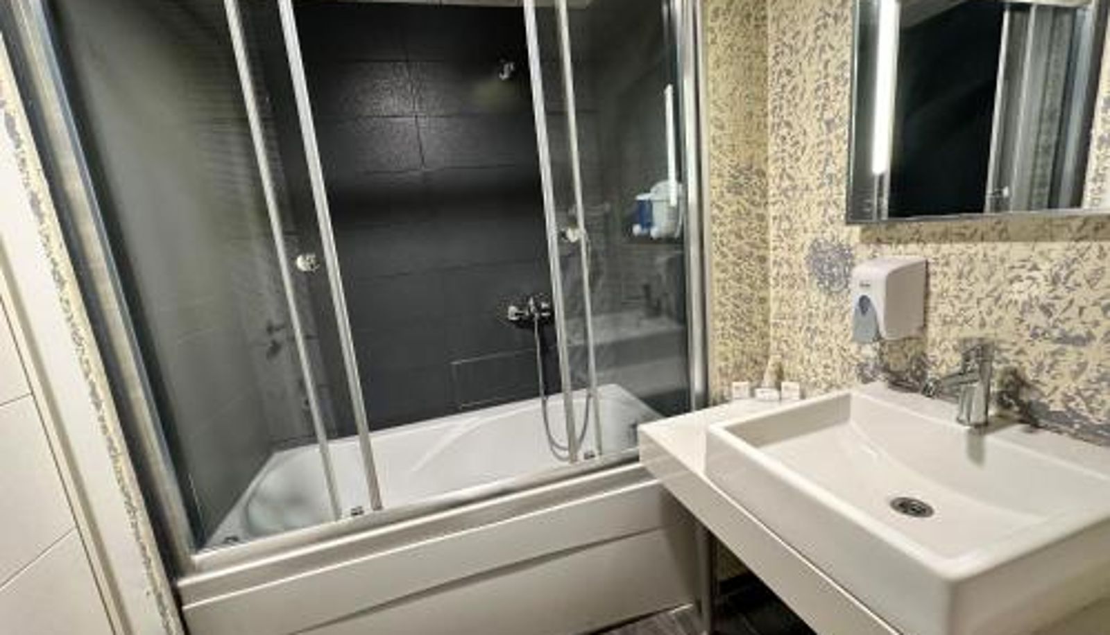 Dreibettzimmer - Tempo Hotel Caglayan