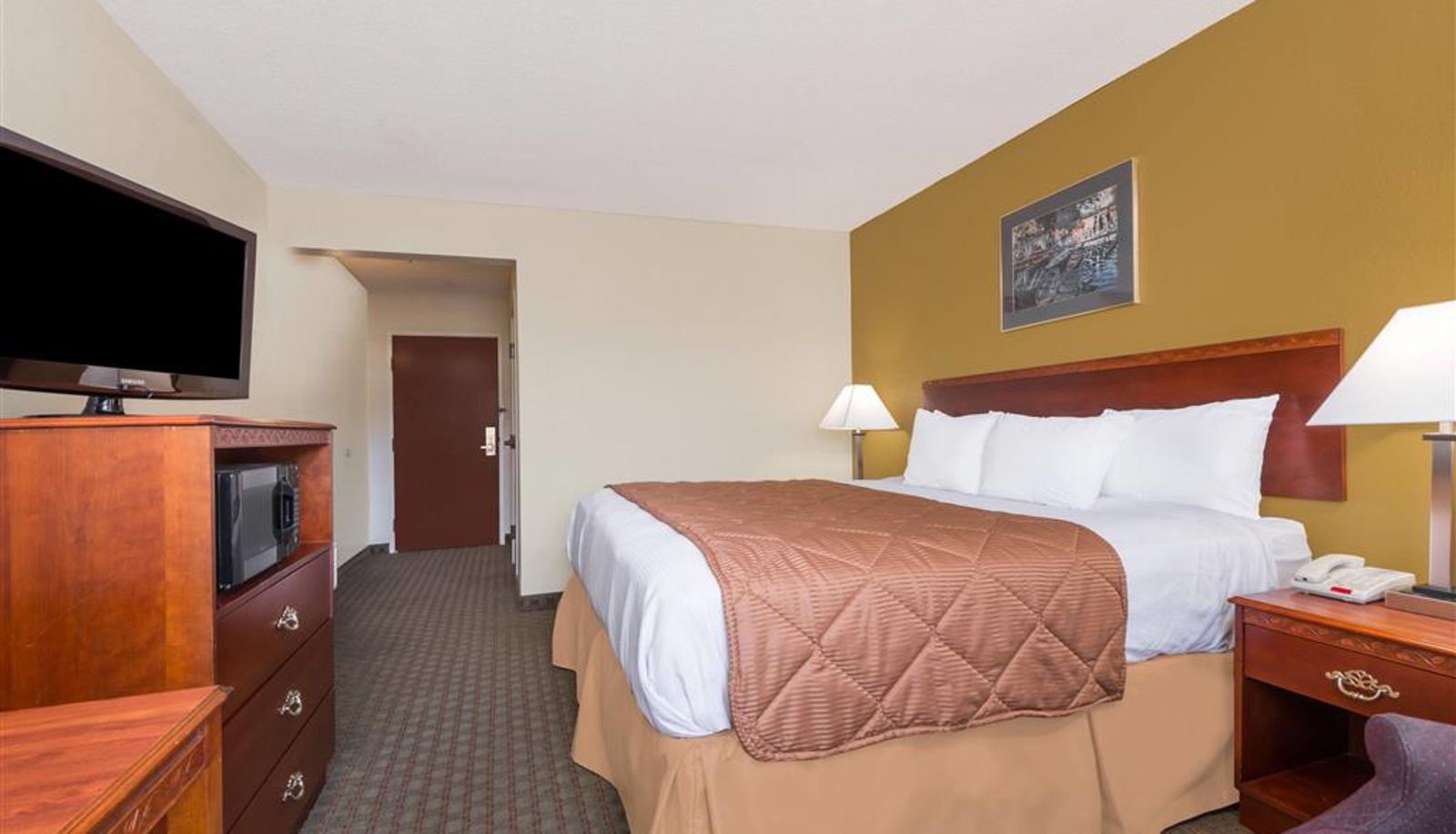 Room - Days Inn by Wyndham Norton