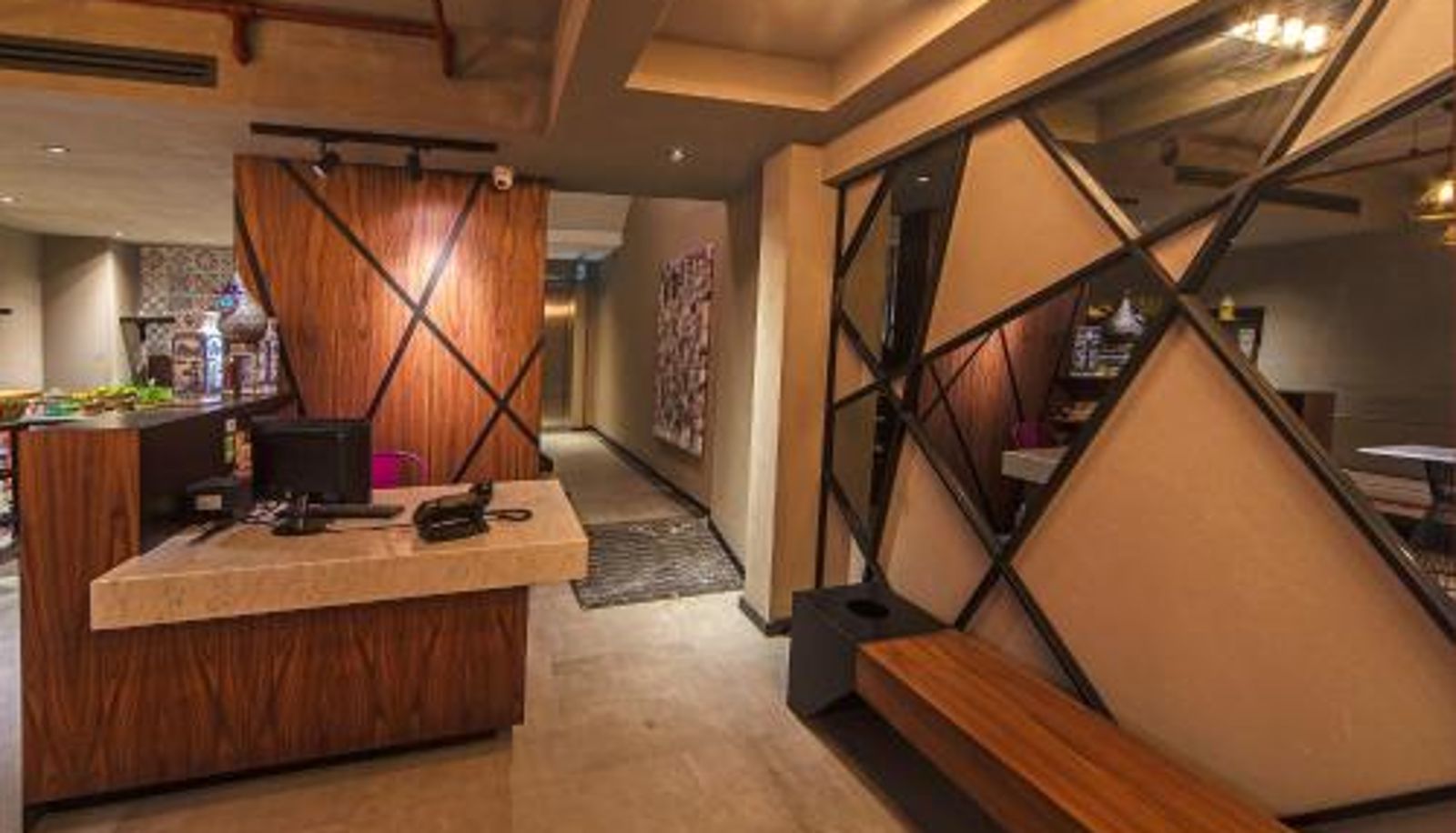 Info - Redmont Hotel Nisantasi