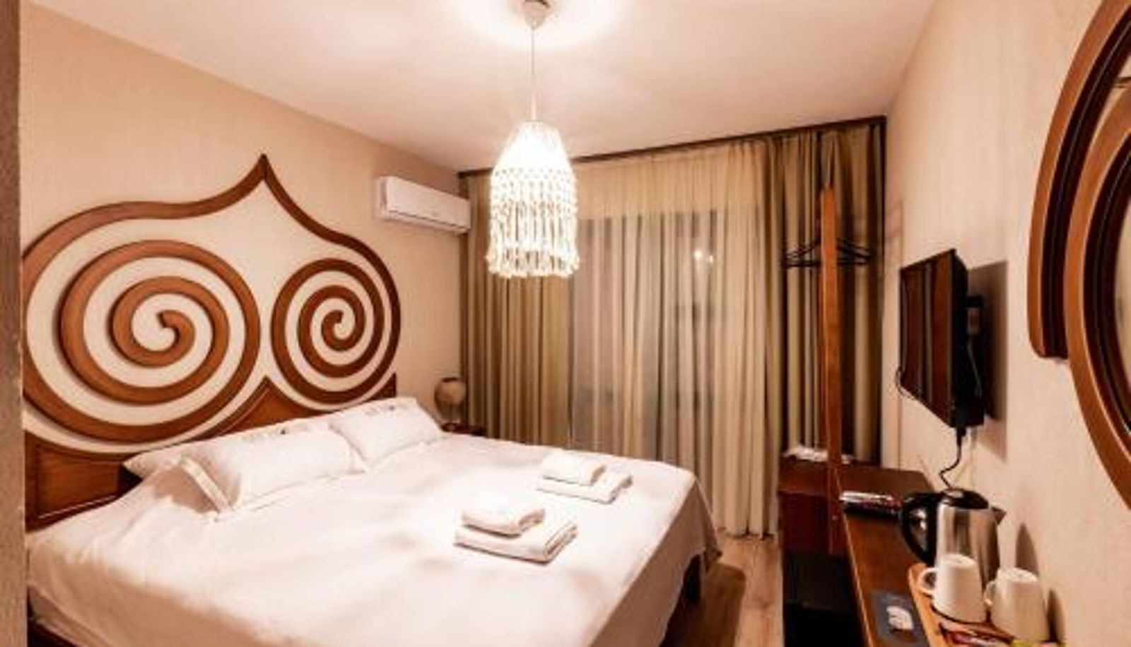 Zimmer - My House Urla