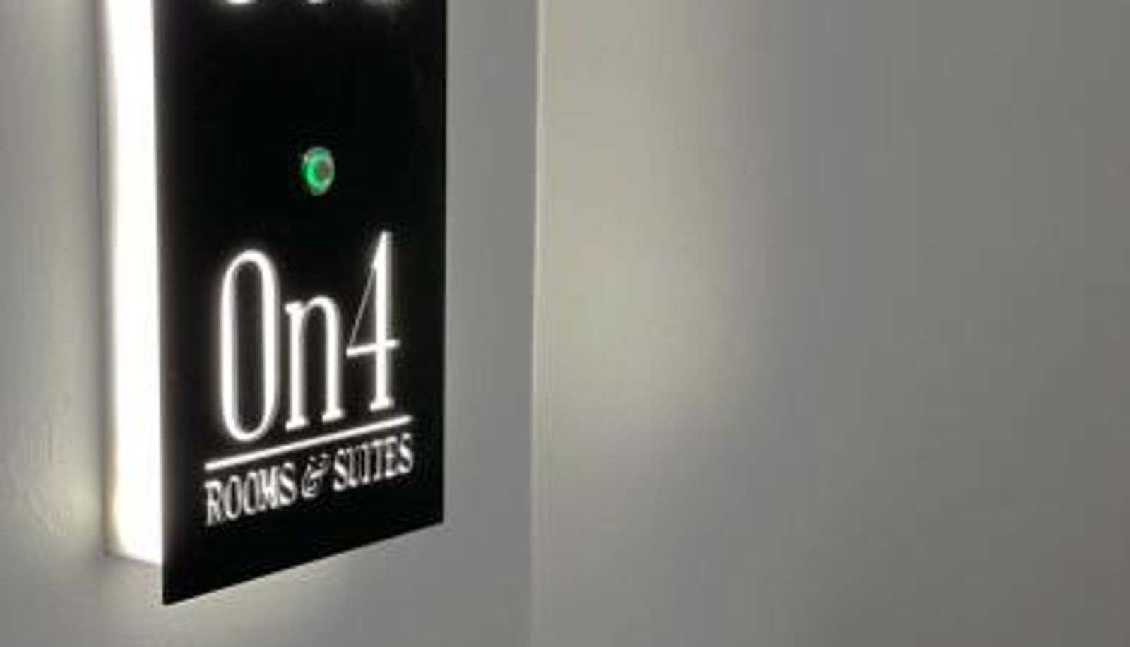 Info - On4 Rooms & Suites