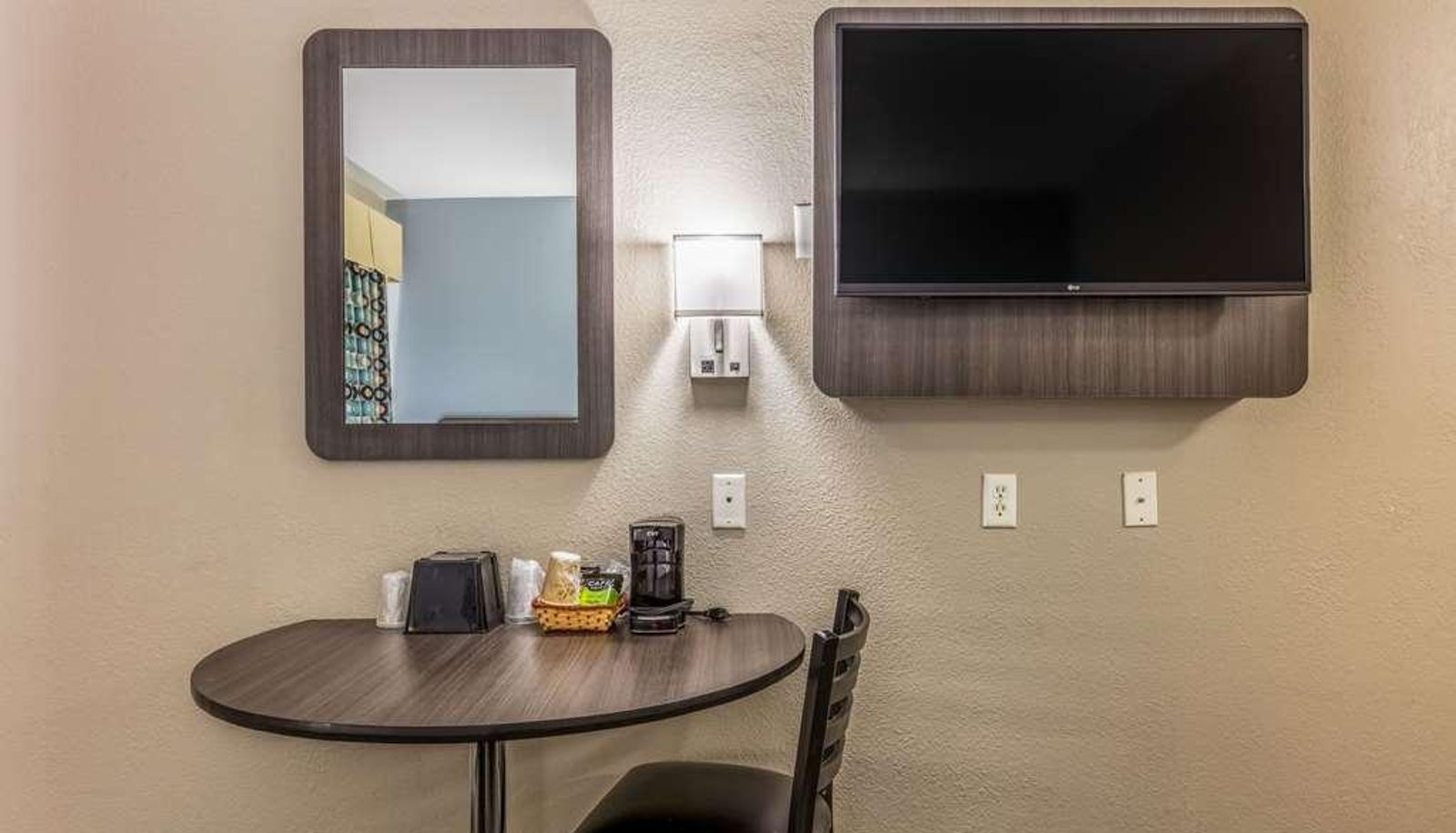 Habitación cuádruple - Econo Lodge