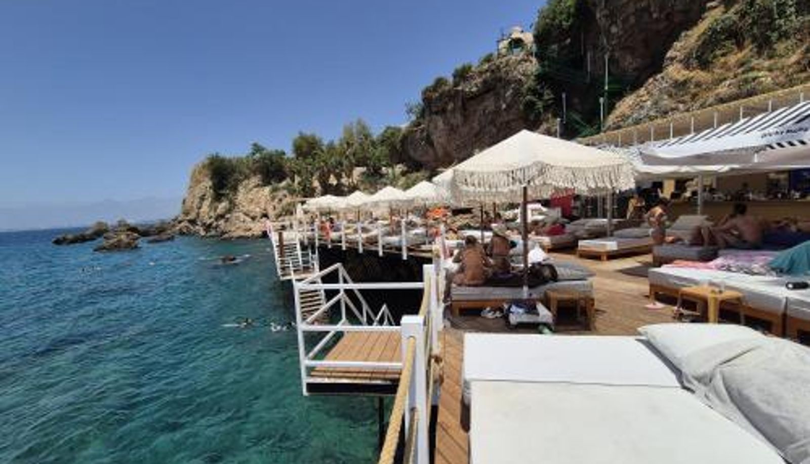 Plaża - Lucky Monkey Hotel