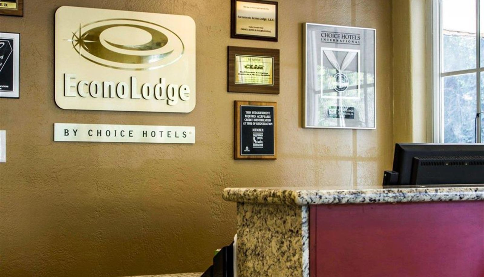 Hall - Econo Lodge Sacramento Convention Center