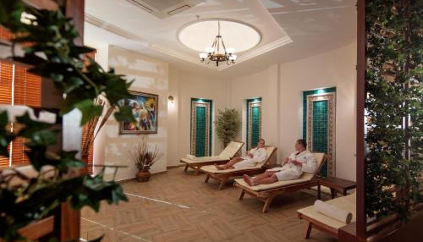 Información - Saphir Resort & Spa
