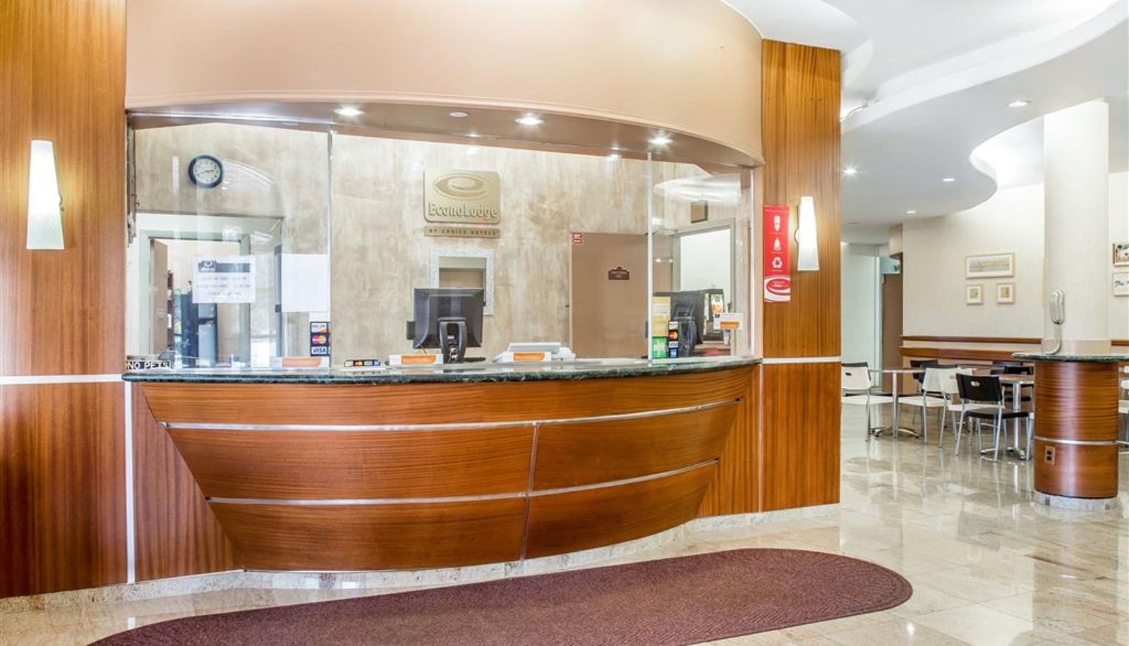 Lobby - Econo Lodge