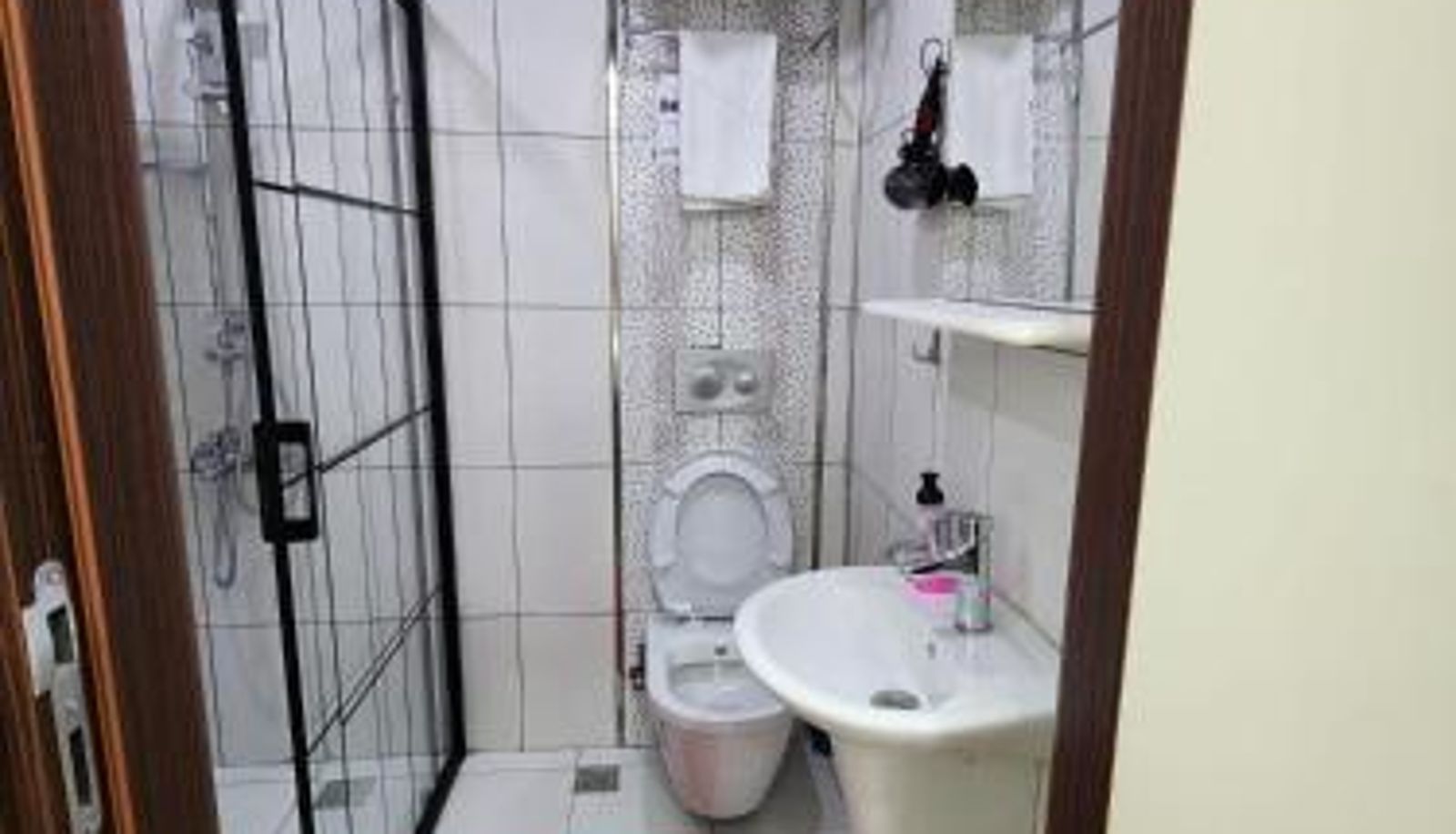 Bathroom - sea star duran apart