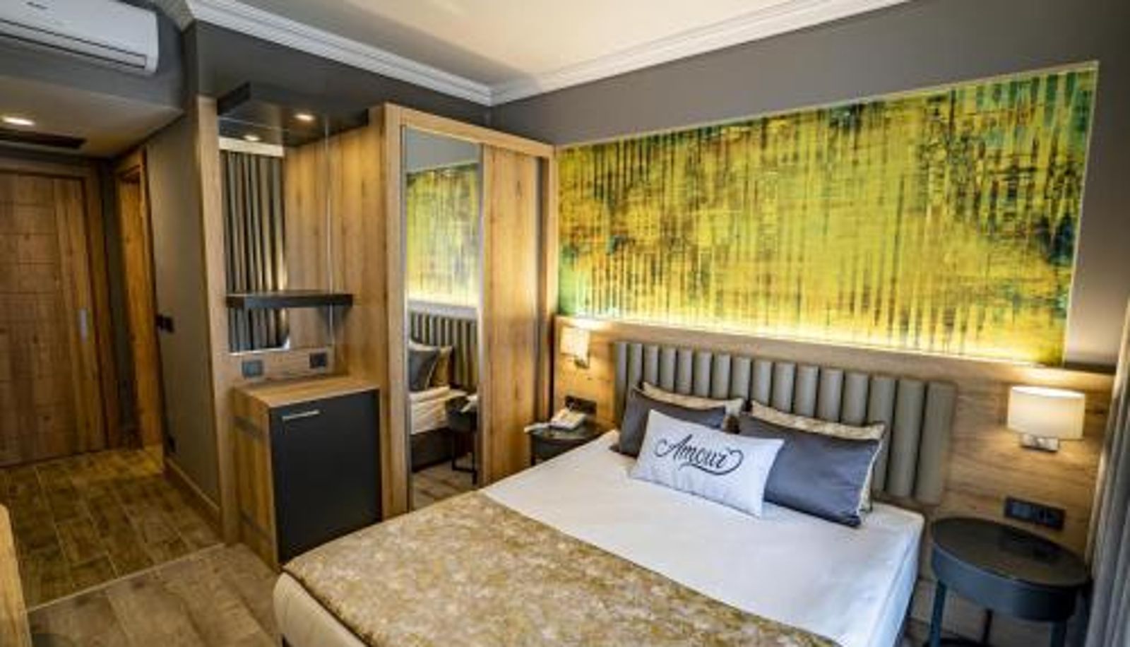 Info - Side Amour Hotel
